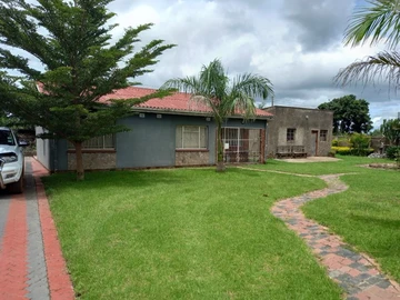  3-Bedroom House For Sale In Norton