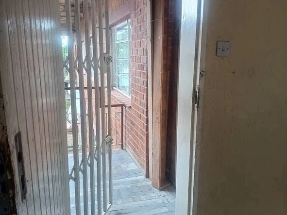 3 Bedroom Flat & Apartment