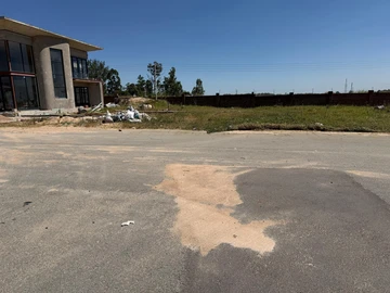 Stands & Residential Land