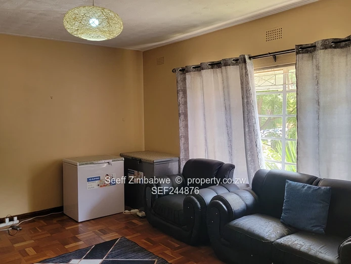 2-Bed Flat For Sale - The Avenues