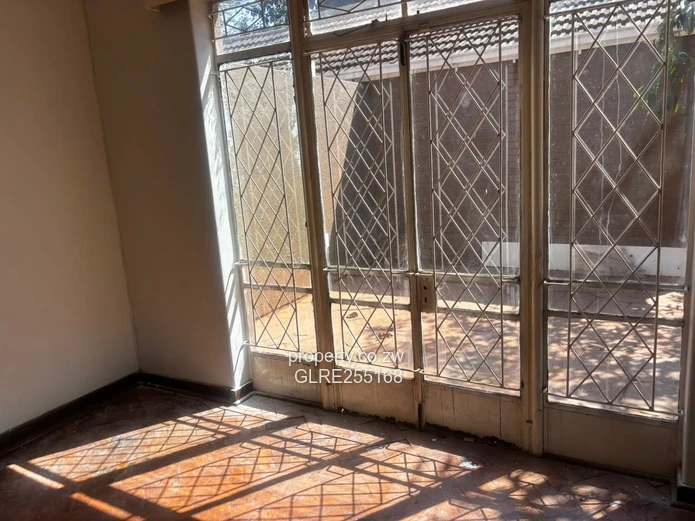 3-Bed Family Home in Emerald Hill, Harare West — Borehole