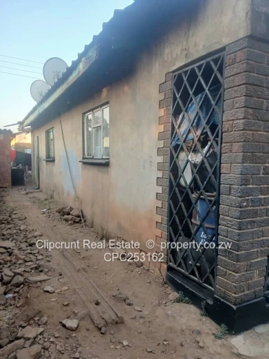 Glenview 3 house forsale (Sole Mandate)