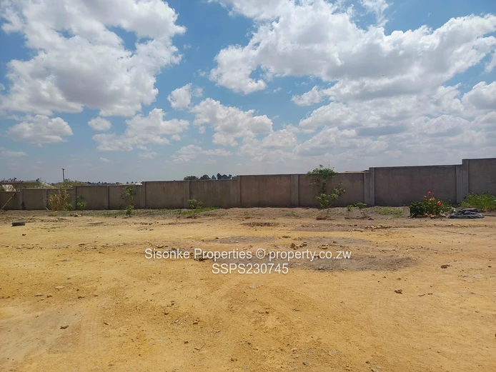 2100m2 commercial stand for sale in Damofalls
