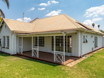 3 Bedroom Garden Flat