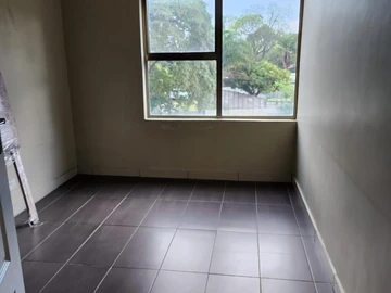 3 Bedroom Flat & Apartment