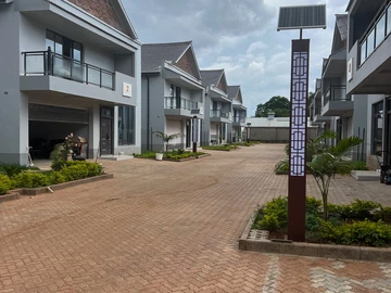 Brand New Townhouses 5 Beds & 4 Beds
