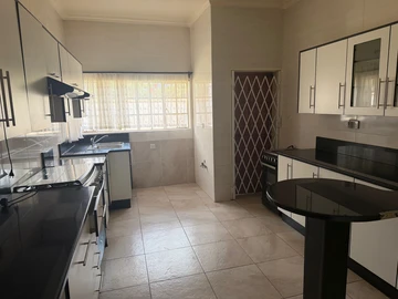 6 Bedroom Townhouse Complex
