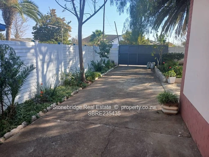 3 Bedroomed House in Paddonhurst for sale