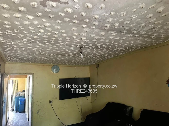 4-Bed St Marys Home on Main Road — Walled & Paved Yard