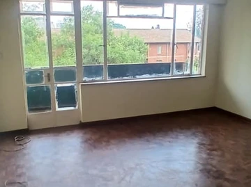 2 Bedroom Flat & Apartment