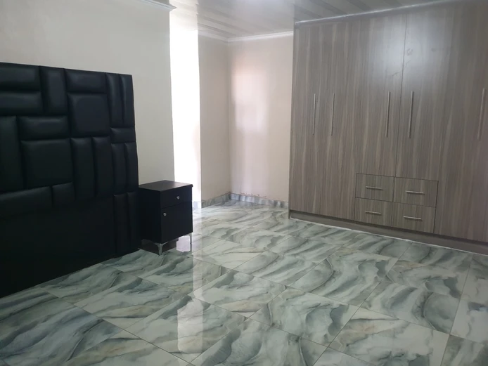 Ruwa solomio 3 bed house to rent 