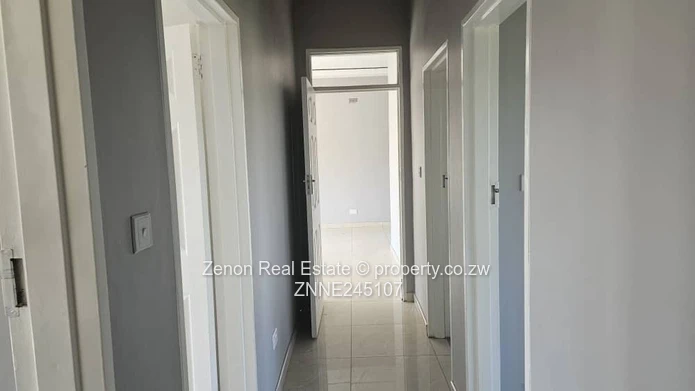 Modern 3-Bed House, With a Borehole, Strathaven For Rent