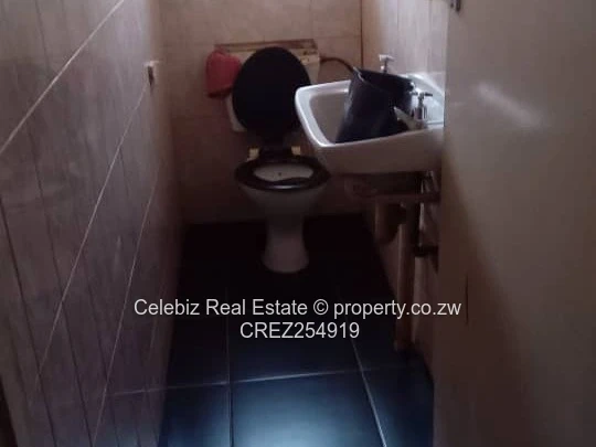 Chinhoyi Coldstream house for sale 