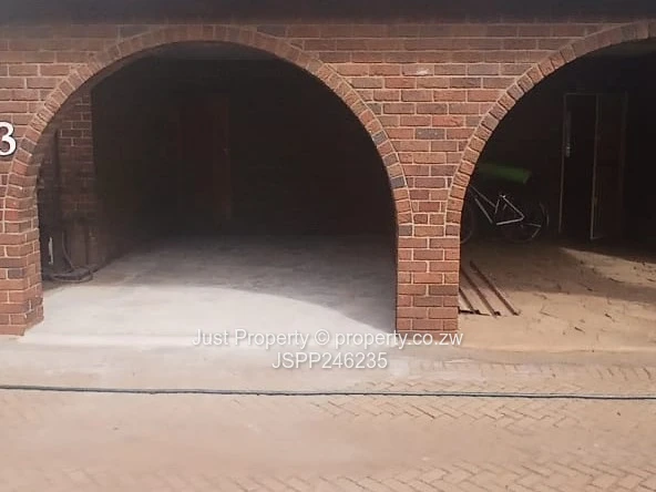 Luxurious 3 Bed Apartment in a secure Avenues Complex
