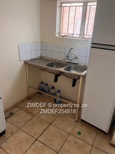 Bright 2-Bed Furnished Flat with Secure Windows — Willowvale (Sole Mandate)
