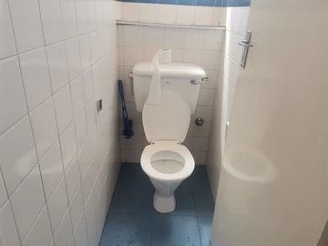 2 Bedroom Flat & Apartment