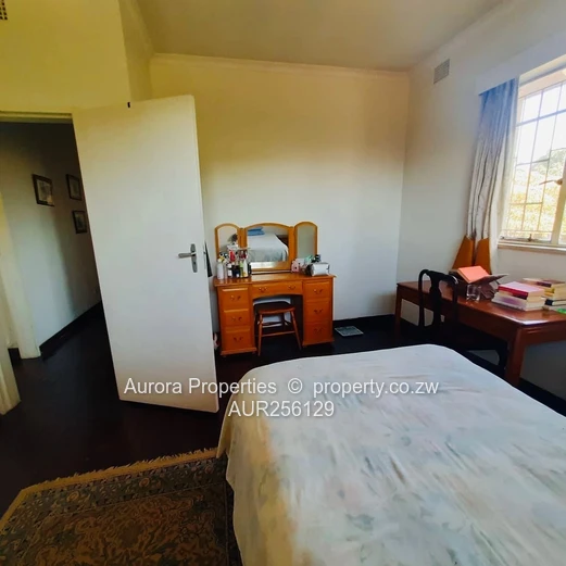 IMMEDIATE availability of a FULLY FURNISHED apartment located in Avondale $1300 P/M