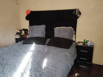 2 Bedroom Flat & Apartment