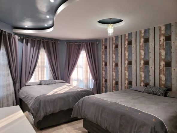5 Bedroom House