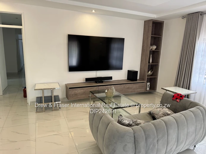 Mabvazuva phase 1 house 4 beds available for rent $750