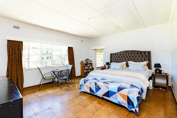 Charming Double-Storey Residence in Alexandra Park For Sale (Sole Mandate)