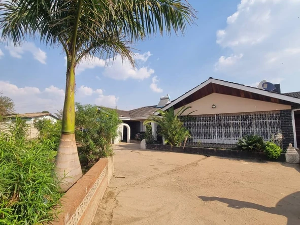 5 Bedroom House