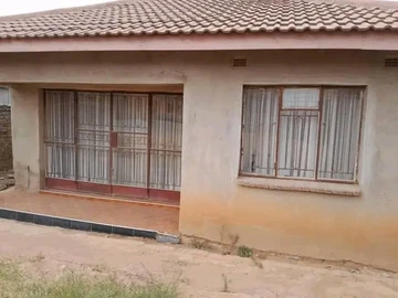 Damofalls 3 Bedroomed House For Sale 