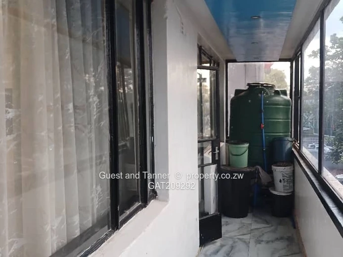 3-Bedroom Flat for Sale in Avenues, Harare CBD – Prime Location!