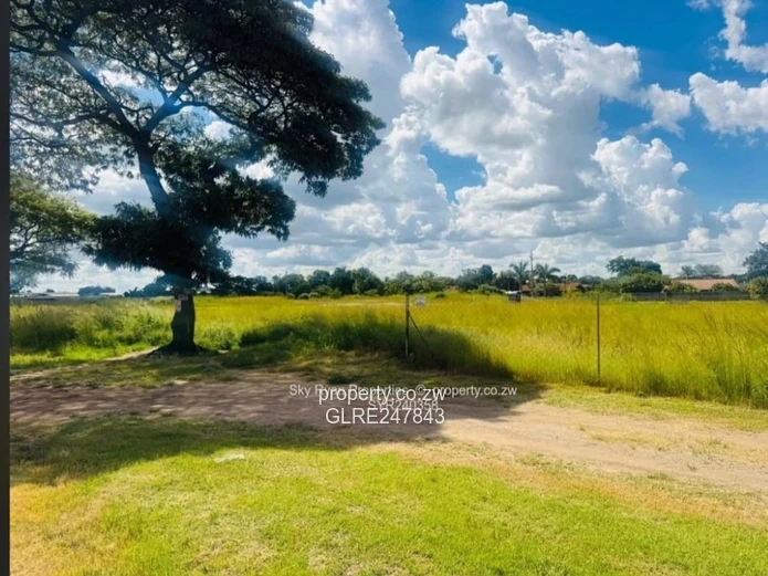 Prime 2,500m² Lochinvar Corner Plot — Main Road Frontage