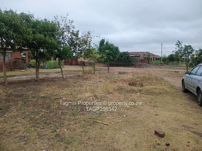 610 Sqm Residential Stand With 4-Roomed Cottage - Fully Serviced
