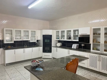 Farm & Agricultural Land