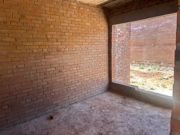 4 Bedroom Flat & Apartment