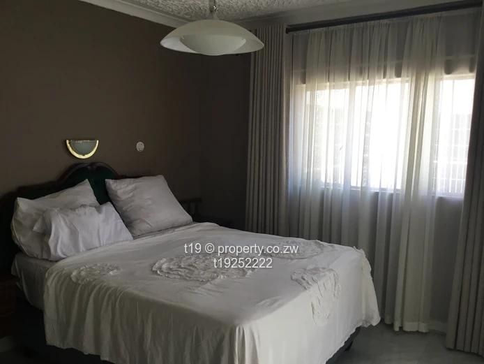Neat fully furnished 4 bedroom house plus 3 bed cottage 