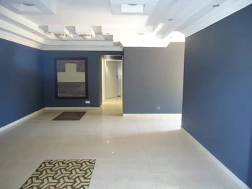 2 Bedroom Flat & Apartment