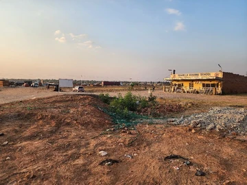 Commercial & Industrial Land