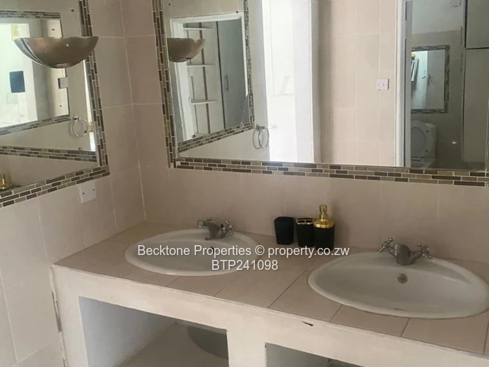 Entertainers Delight! GlenGarry Manor