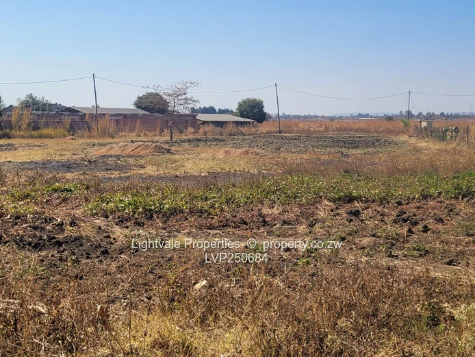 Sunlit 4,814m² Stand in Knowe – Tarred Roads & Water (Sole Mandate)