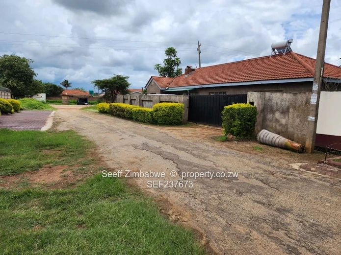 Modern Living in Harare West: A Pristine Sanctuary in Ashdown Park (Sole Mandate)