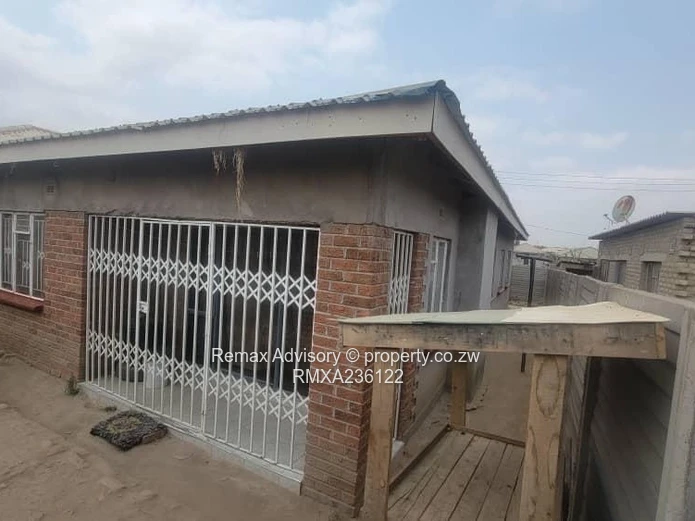 House For Sale In Southlea Park