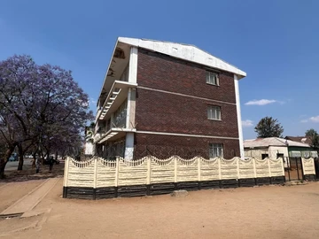 9 Bedroom Flat & Apartment