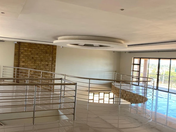 8 Bedroom House