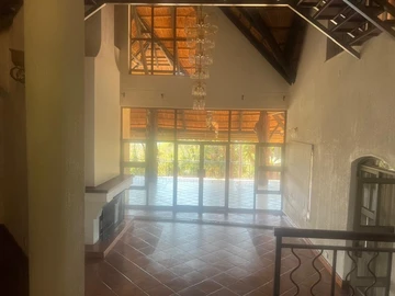 6 Bedroom House