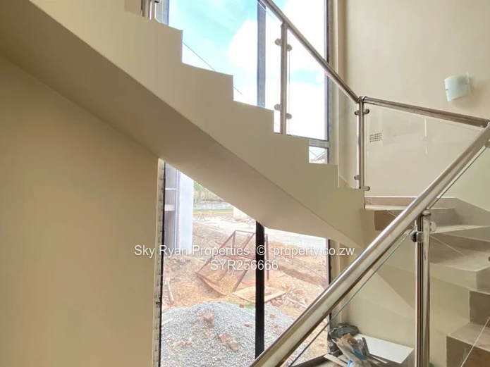 Monavale 4 Bed Duplex For Fale 