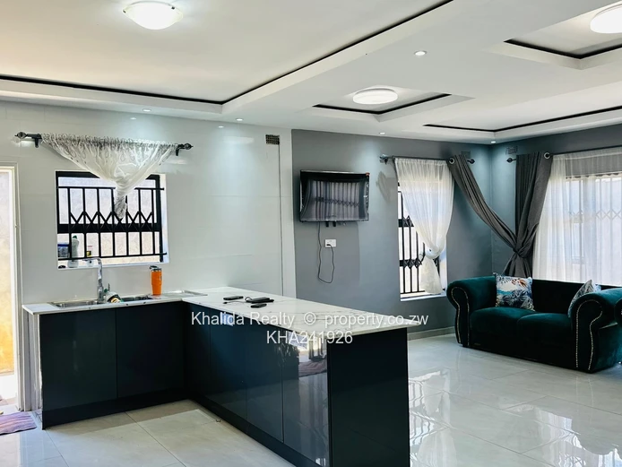 Investment Property for Sale – Bindura Near Ezekiel Guti University (Sole Mandate)