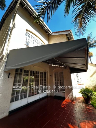 Prime Upper Avenues Towhouse On Sale! (Sole Mandate)