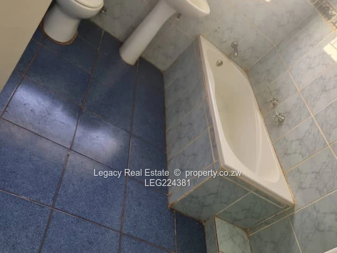 Highlands Property With Guest Wing And Staff Quarters