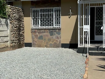 2 Bedroom Garden Flat