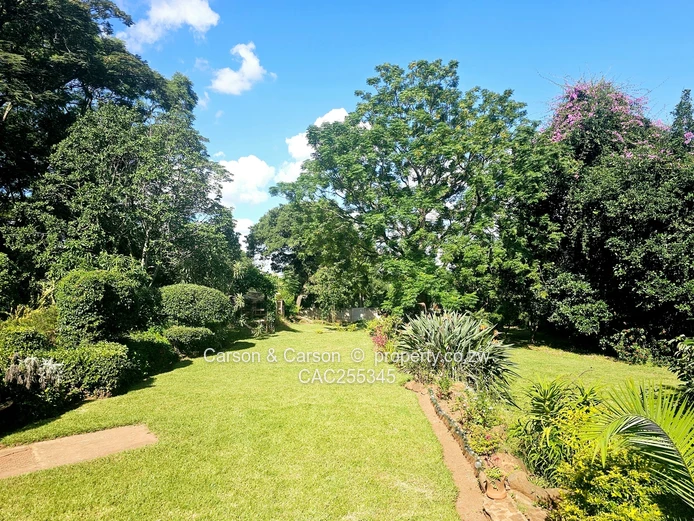 3 beds house for rent