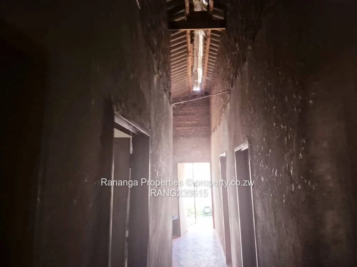 Kadoma – Solid 4-Bedroom Family Home with Title Deed