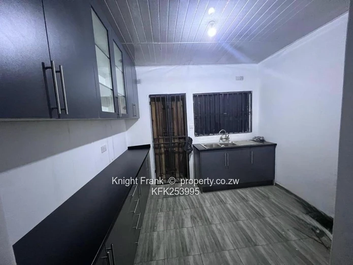 Haydon Park 3-Bed with Borehole & Paved Driveway